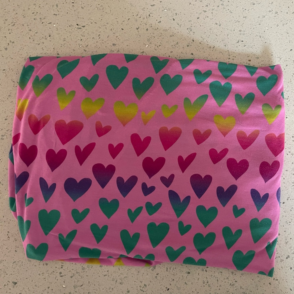 Ombré Hearts Fitted Crib Sheet
